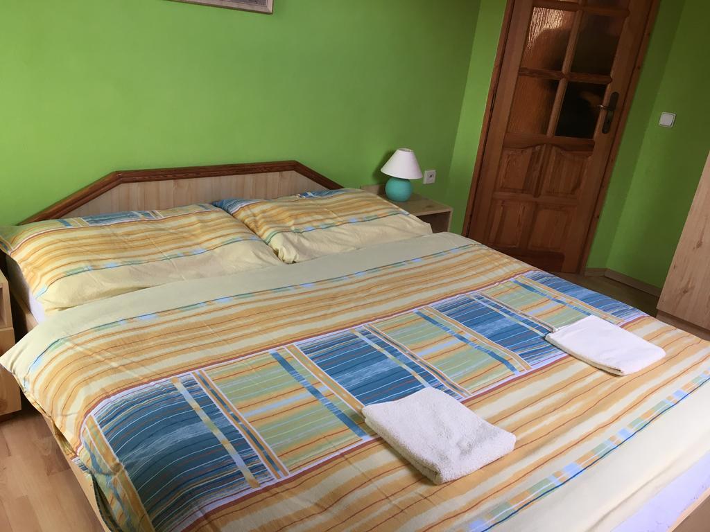 Garden 35 Apartman Ivachnófalu Kültér fotó
